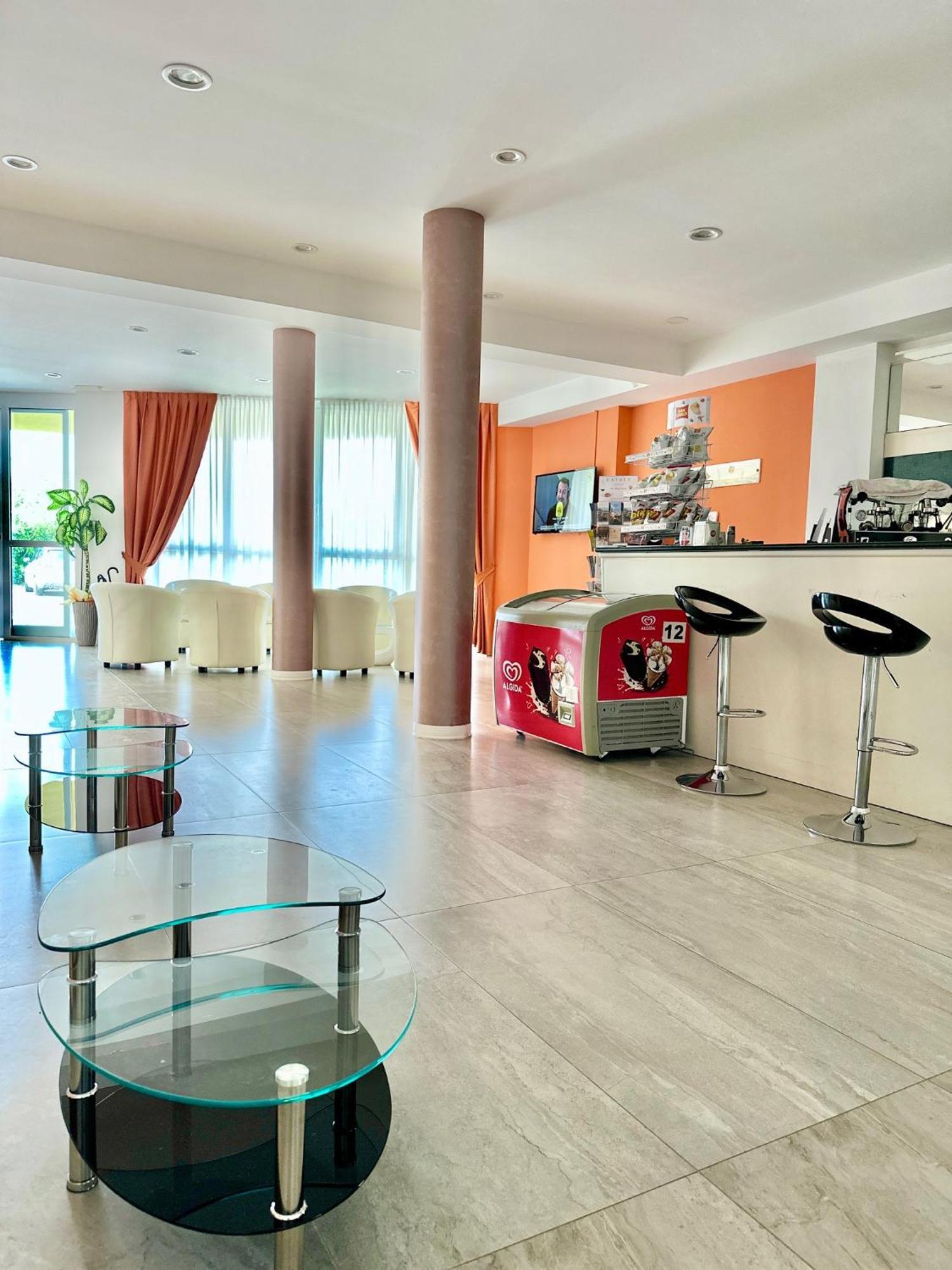 Hotel Bella