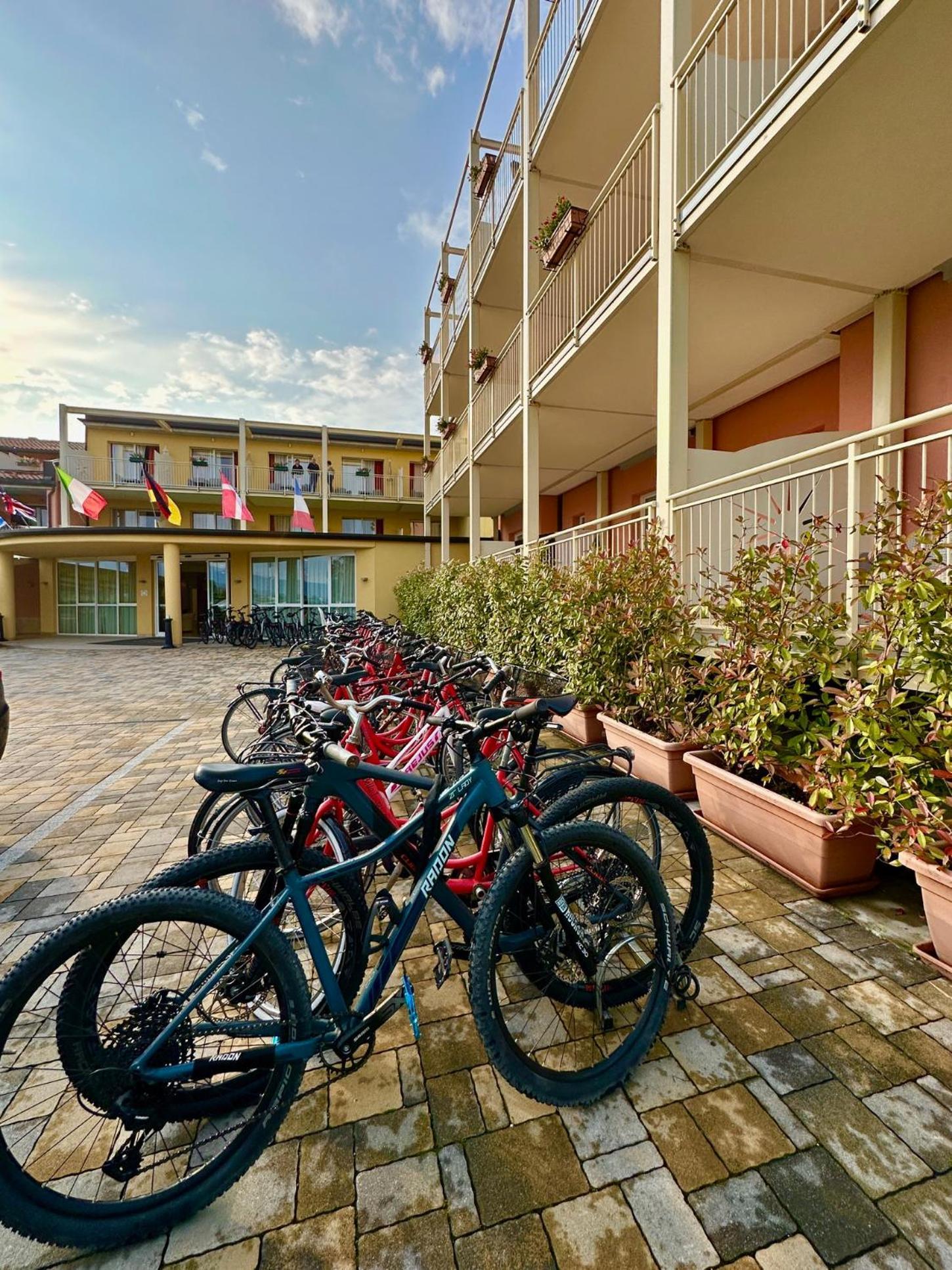 Bella Hotel
